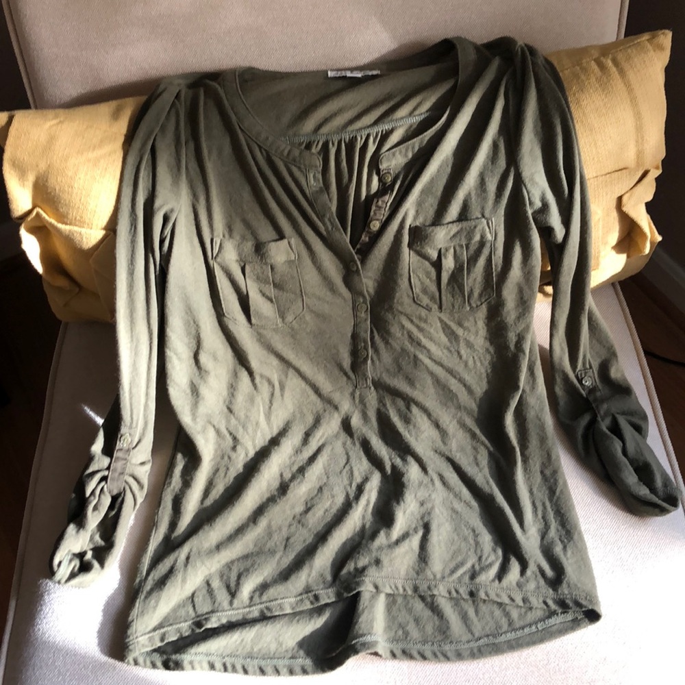 AE Olive Long Sleeve Henly Size XS